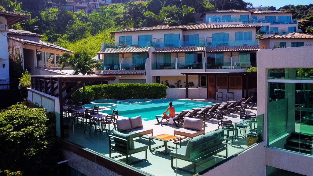 Vista aérea do Hotel Experience João Fernandes em Búzios